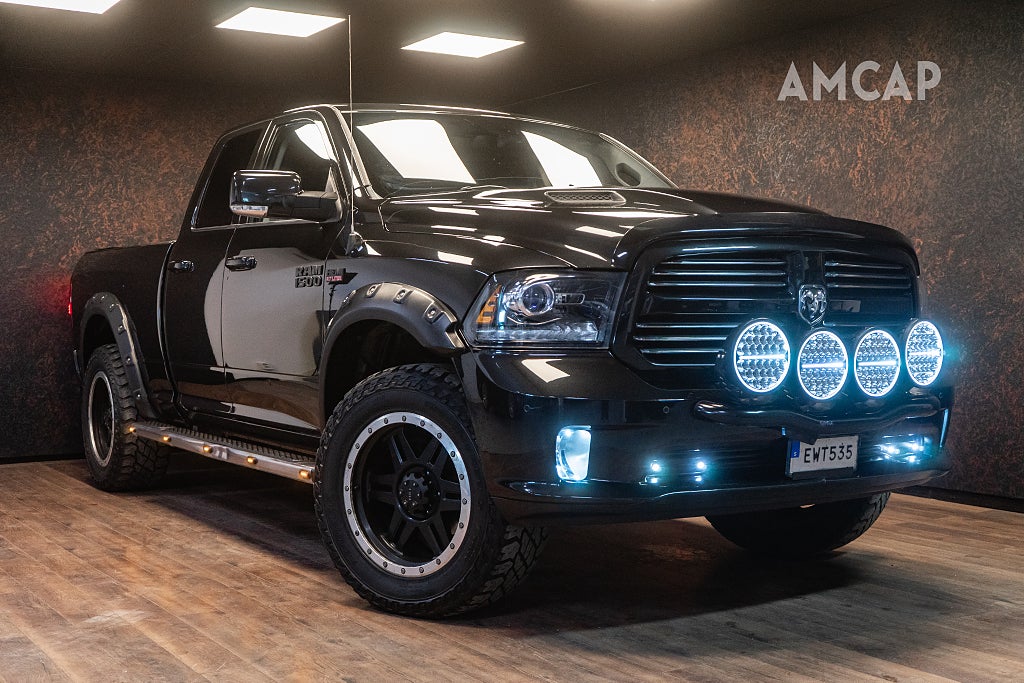 RAM 1500 5.7 V8 Sport | MOMS | Alpine | Taklucka | 2928 kr/mån