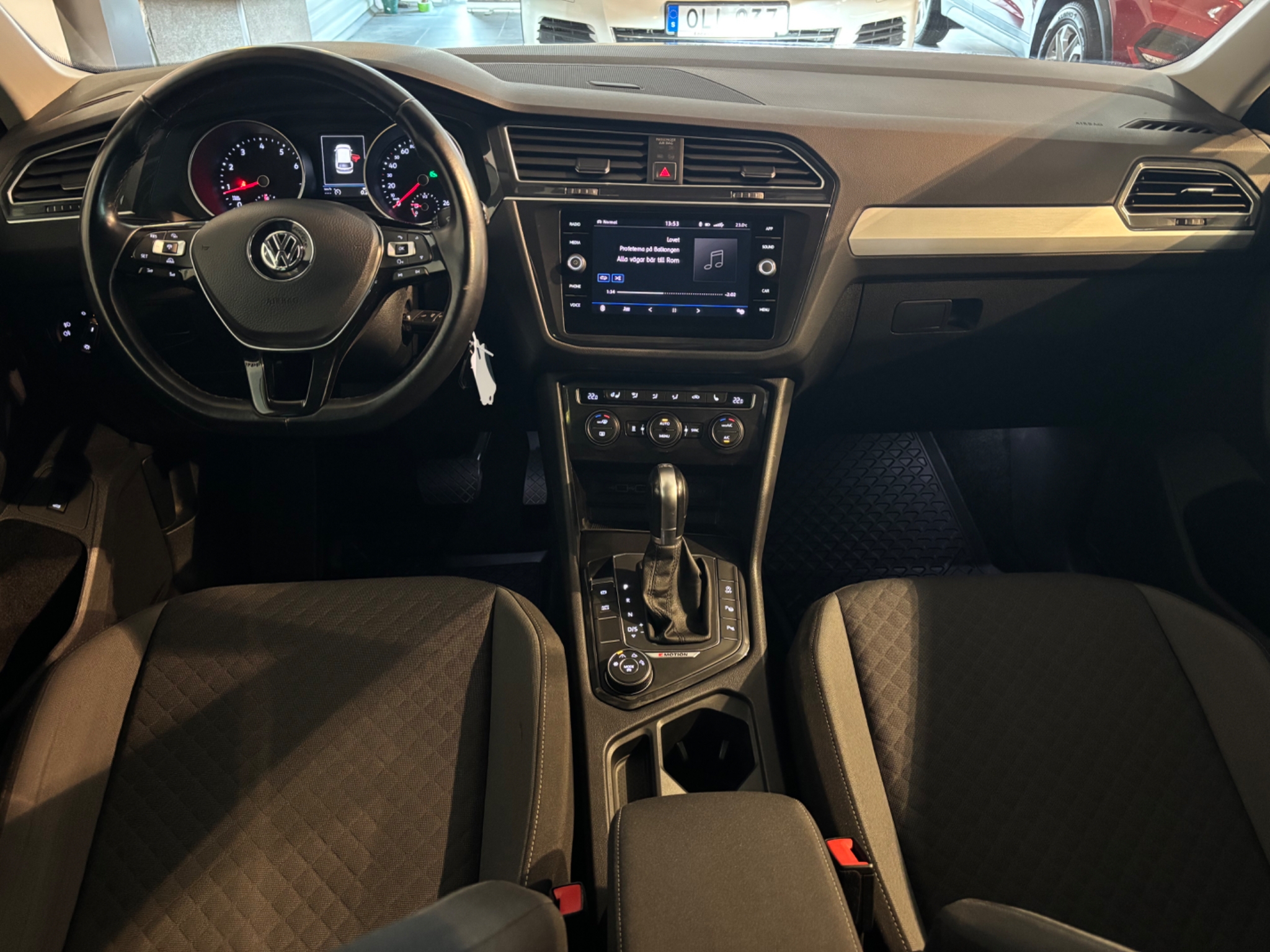 Volkswagen Tiguan 2018, bild 6/38