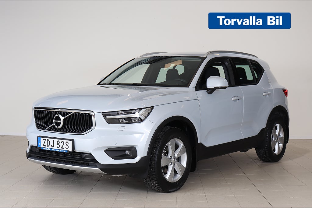 Volvo XC40 T3 Momentum Värmare H/K Navi B-Kamera Vinterhjul