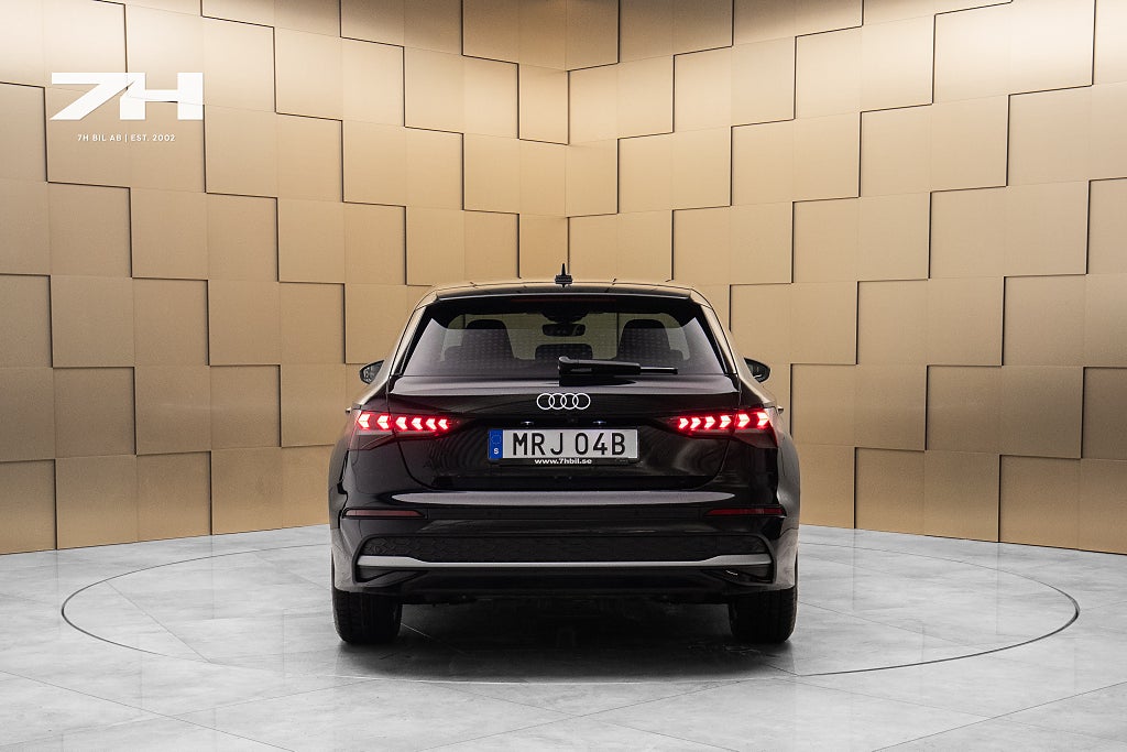 Audi A3 Sportback 35 TFSI Proline Advanced / Kamera / Nyservad