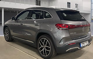 SUV Mercedes-Benz EQA 14 av 14