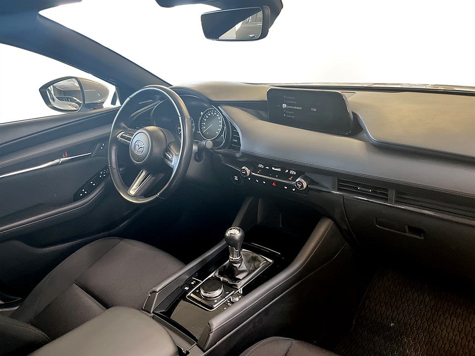 Bild på Mazda 3 Hatchback 2.0 SKYACTIV-G M 150hk B-KAMERA NAVI