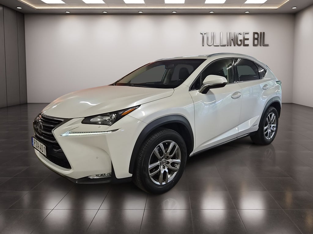 Lexus NX 300h 2.5 AWD E-CVT Executive Navi Läder Drag Kamera