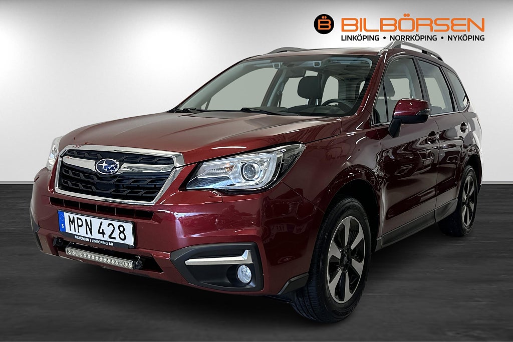 Subaru Forester 2.0 4WD XS (Drag, Pano, Ledrmap, M&K)