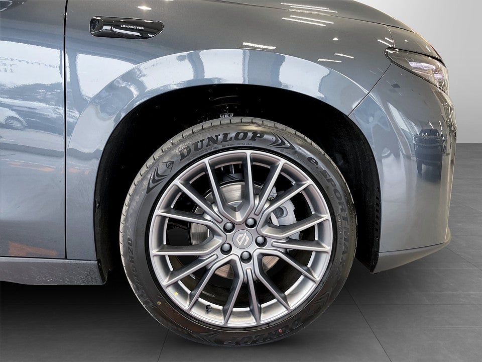 Bild på Leapmotor C10 EREV Design ProMax räckvidd 970km - OMGÅENDE LEVERANS!