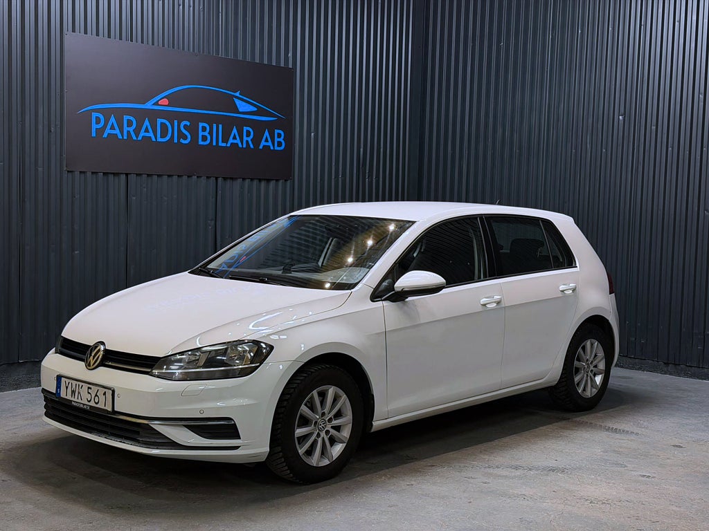 Volkswagen Golf 5-dörrar 1.0 TSI Base ny kamrem Nyservad