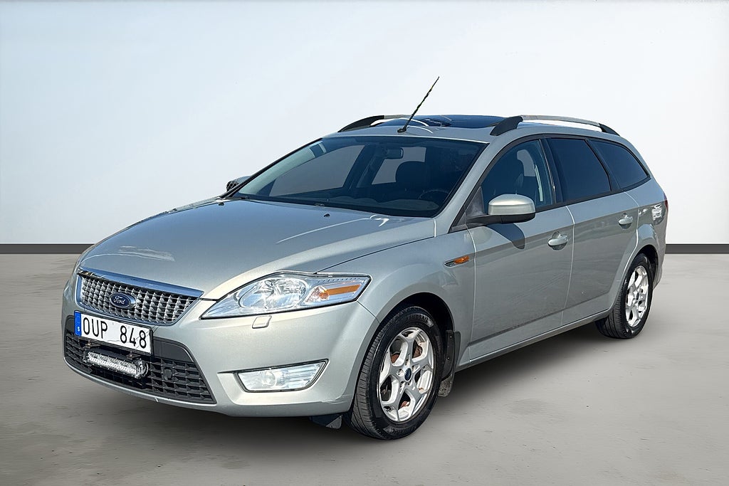 Ford Mondeo Kombi 2.0 / Dragkrok / Tak-lucka / AC 