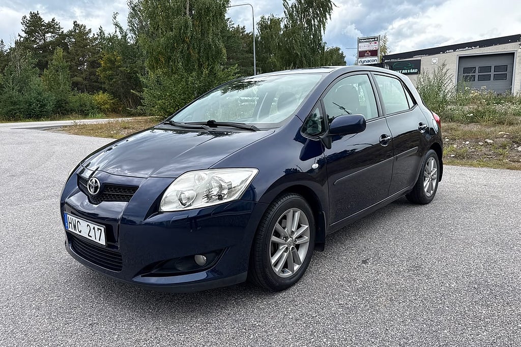 Toyota Auris 