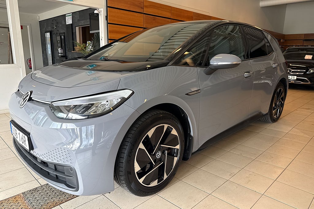 Volkswagen ID.3 Pro Performance P-värm CarPlay Sov Hjul  2021 till salu hos Magnus Bil