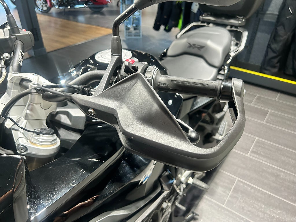 BMW S1000XR /LeoVincé/ConnectedNavigator/1025 mil
