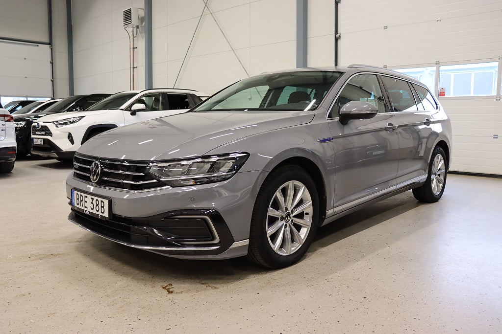 Volkswagen Passat Sportscombi GTE 1.4 TSI Drag Cockpit B-Värm 218hk 