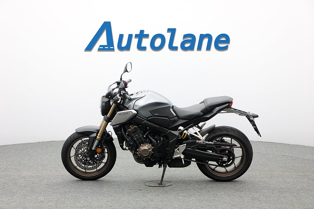 Honda CB650R *ABS Nyservad