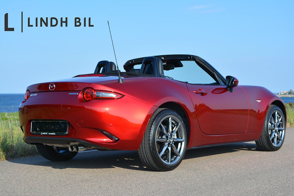 Mazda MX-5 MIATA CABRIOLET 2.0 184HK KAMERA APPLE CAR PLAY TILLVAL