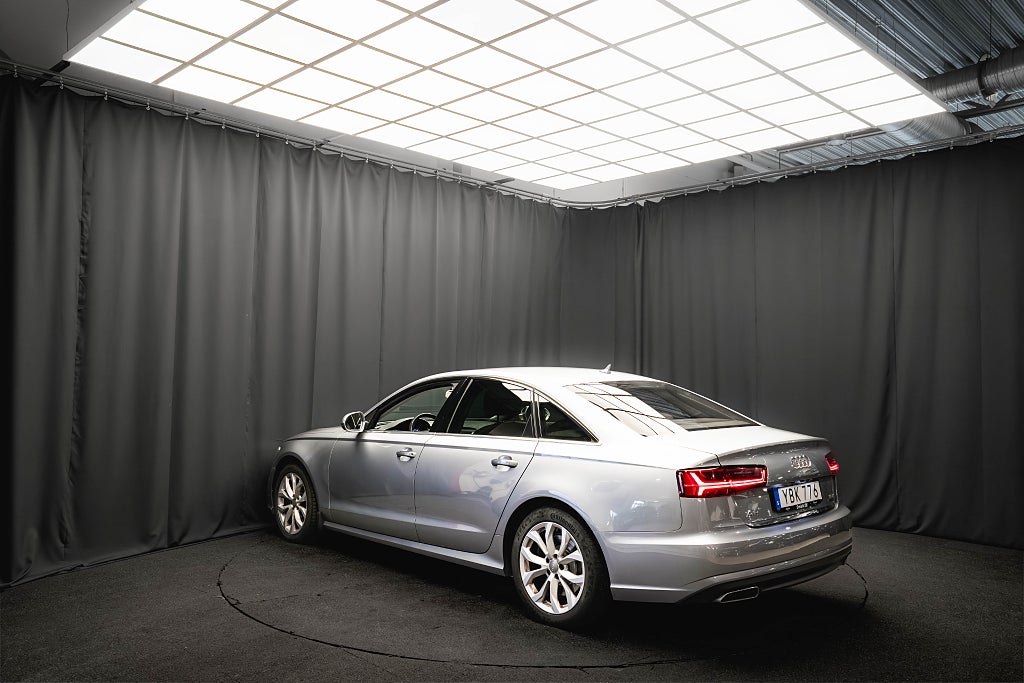 Audi A6 TDI V6 272hk QUATTRO LUFT D-VÄRM LÄDER 360° 1-ÄGARE