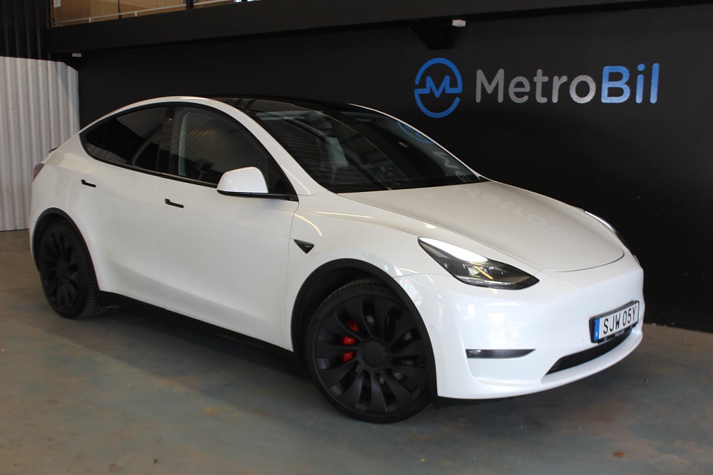 Tesla Model Y Performance  534HK Autopilot