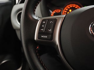 Halvkombi Toyota Yaris 16 av 19