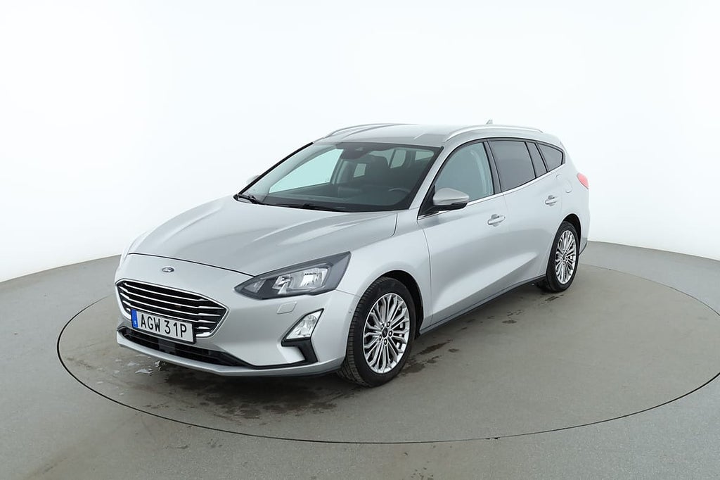 Ford Focus 1.0 EcoBoost Titanium / Drag, Filassist, CarPlay