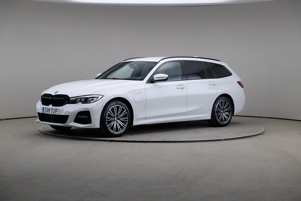 BMW 330e 3 xDrive Auto Tourin