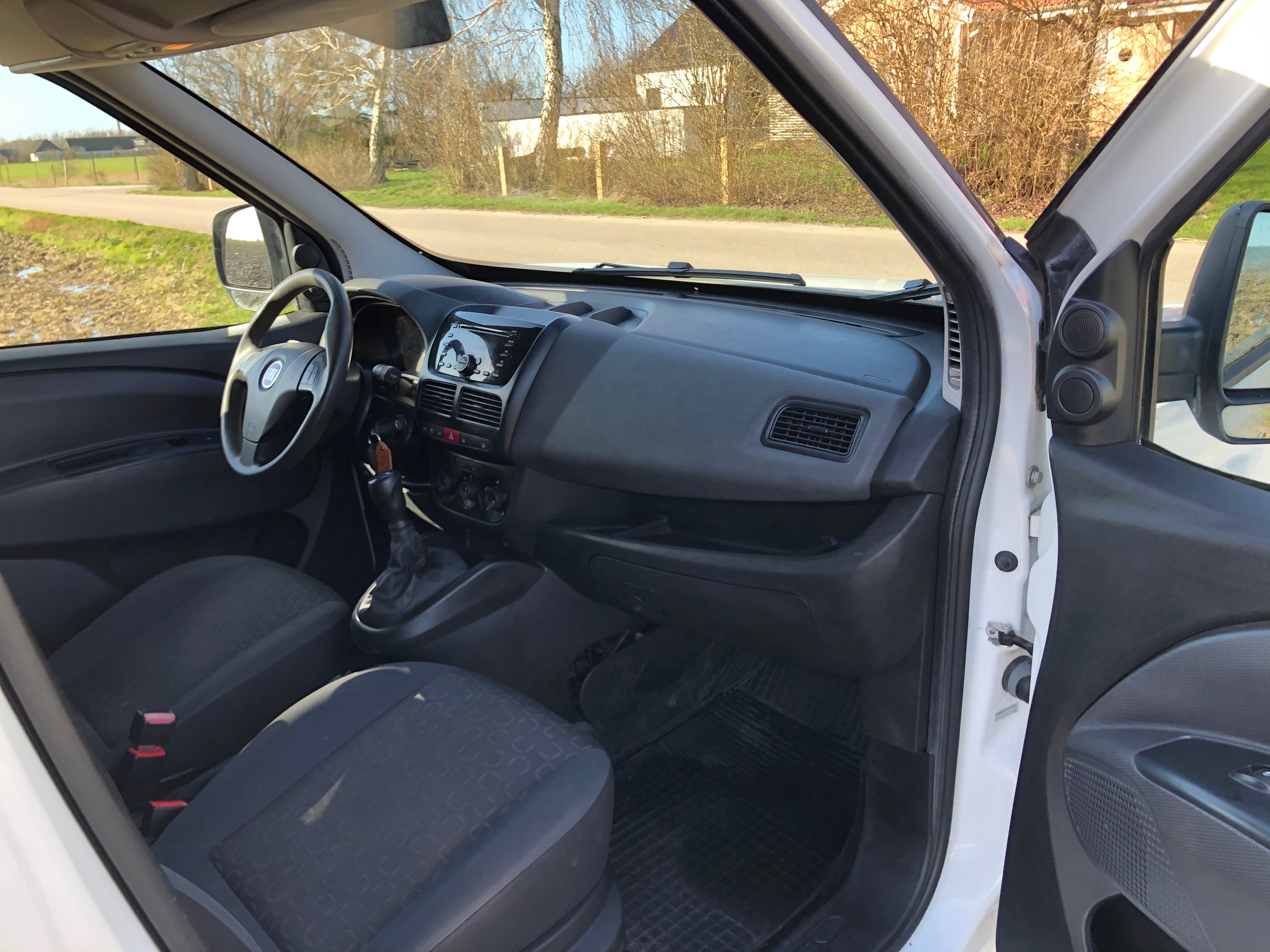 Fiat Doblo Cargo 1.3 Multijet DPF 90hk 2014, bild 5/38