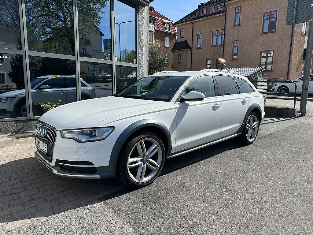 Audi A6 allroad quattro 3.0 TDI V6 quattro / Nybesiktigad
