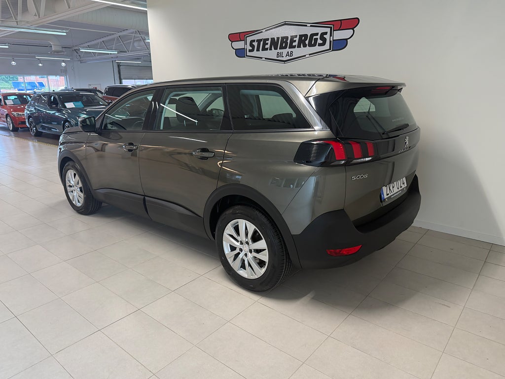 Peugeot 5008 7Sits 1.2 PT Active 130 SoV Hjul Presentkort ICA Maxi thumbnail