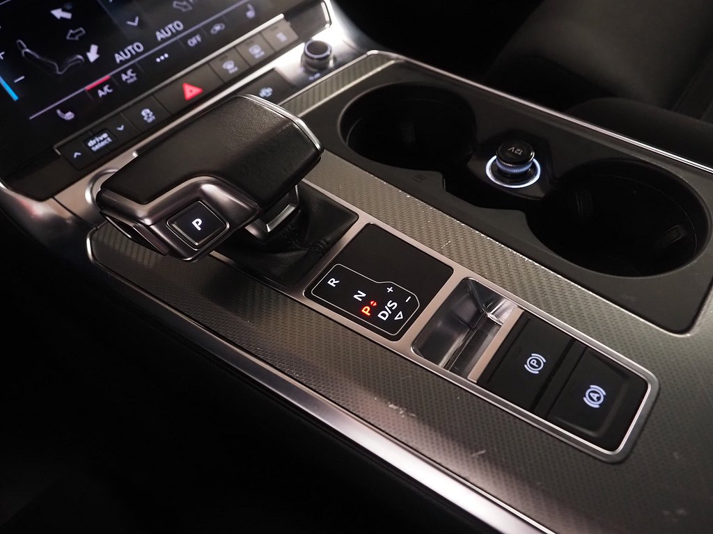 Audi A6 Avant 40 TDI 204hk Quattro S-Tronic D-Värm Drag Nav 2019