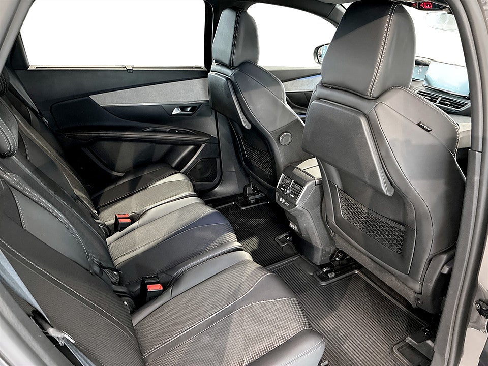 Bild på Peugeot 5008 GT 1.2 PT 130hk Aut 7-SITS B-KAMERA CARPLAY