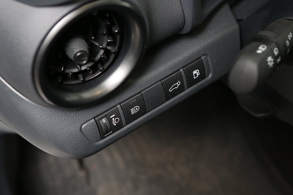 Toyota C-HR 1,8 Hybrid e-CVT Style Teknik Navi 2024
