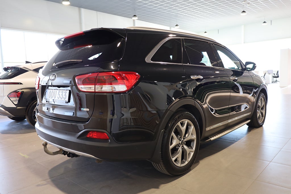 Kia Sorento 2.2 CRDi AWD AUT Drag M-Värme Pano 360 Navi Läder 7-sit 2016