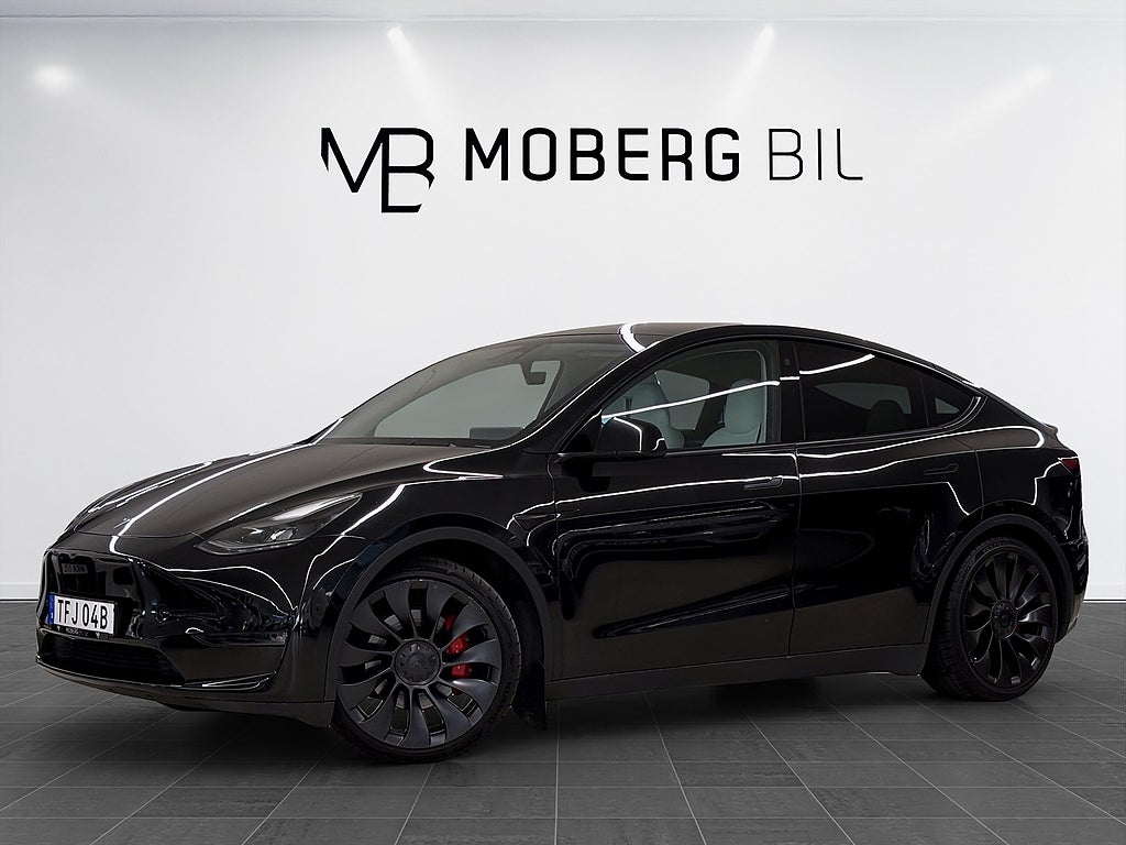 Tesla Model Y Performance 534hk Pano Läder Drag B-Kamera