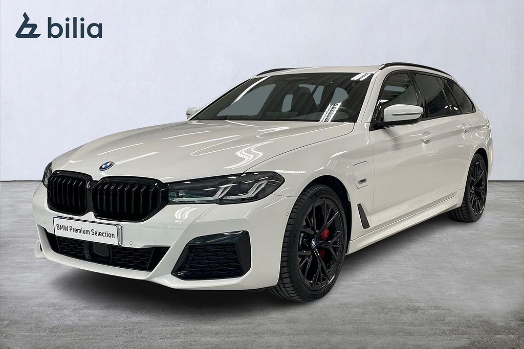 BMW 530e xDrive Touring M-Sport Pro | Panorama | Aktiv farth. | Drag   