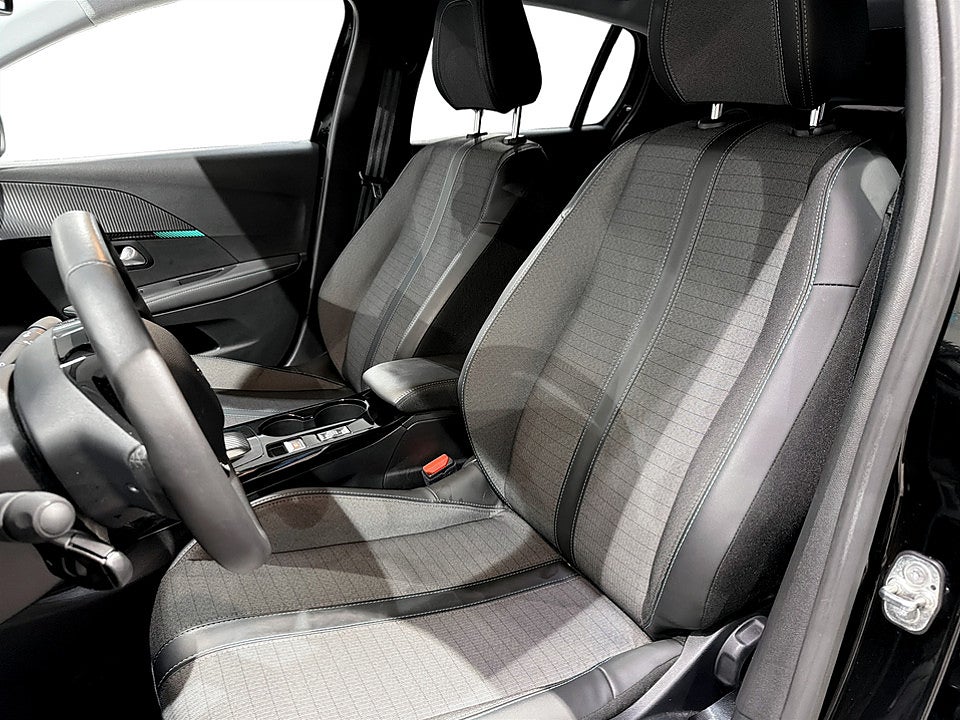 Bild på Peugeot E-208 Allure 50kWh 136hk Aut - B-KAMERA, CARPLAY