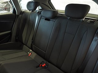 Kombi Audi A4 14 av 23