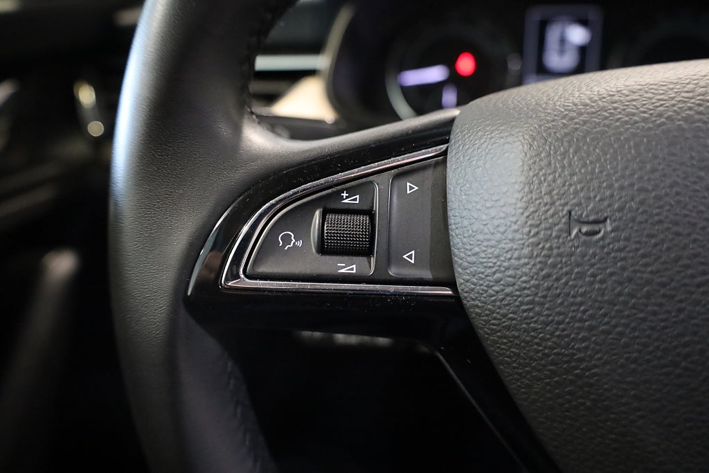 Skoda Kamiq 1.0 TSI Style AUT Drag Kamera CarPlay 2020