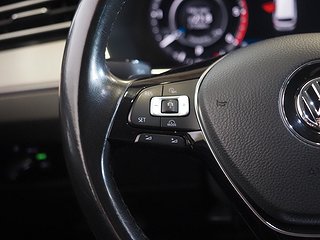 Kombi Volkswagen Passat 21 av 25