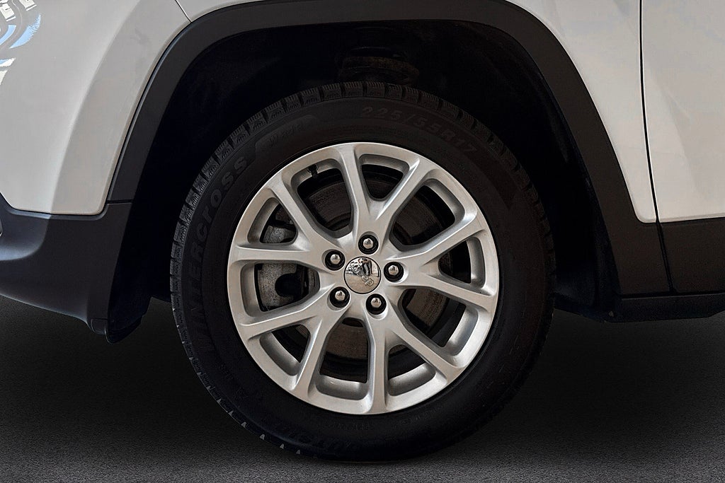 Jeep Cherokee 2.0 CRD 4WD Dragkrok ENDAST 450 MIL 1-Ägare Nyskick