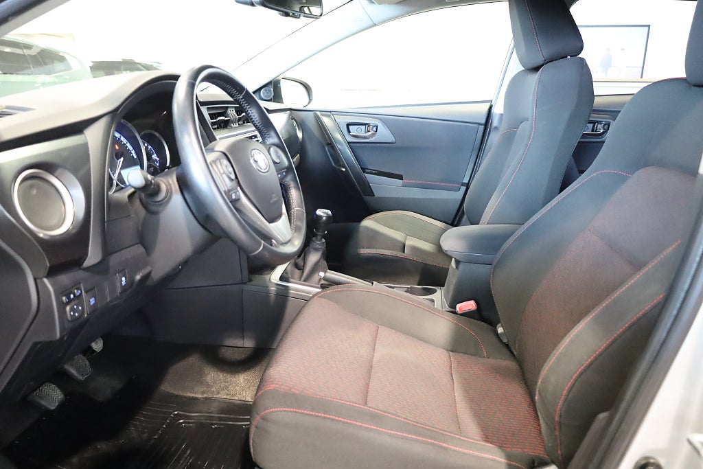 Toyota Auris 1.6 Valvematic Style Kamera Blåtand 2013
