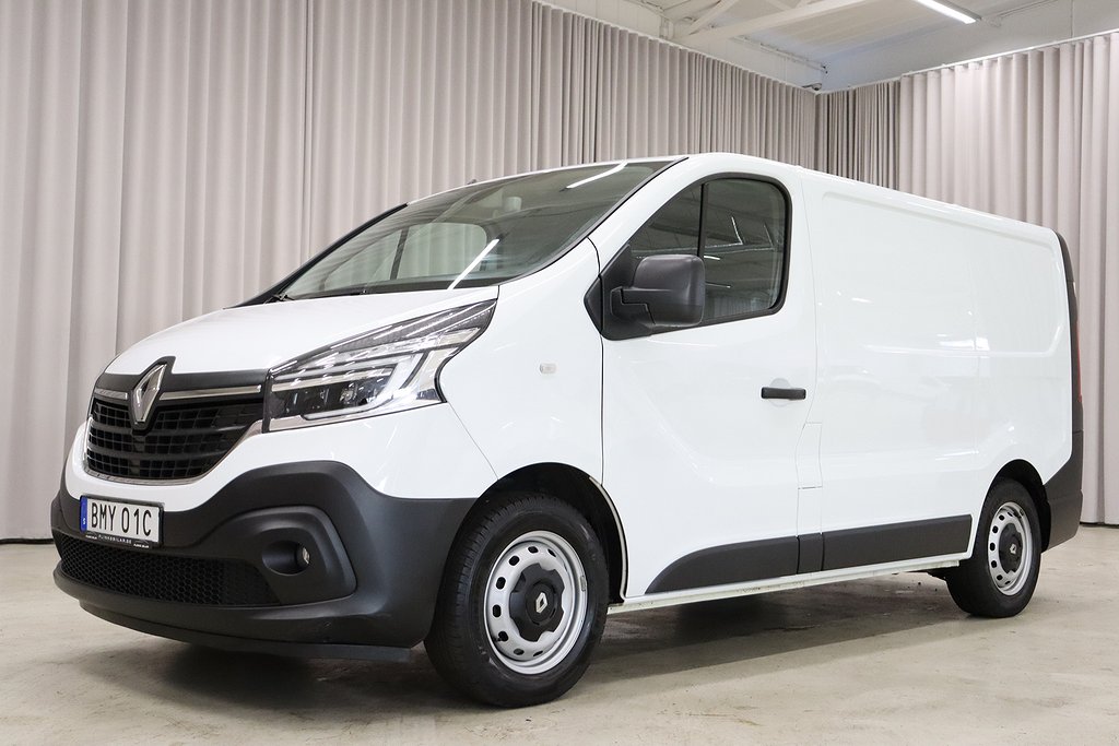 Renault trafic 120HK Drag Värmare Inredning 2400Mil Momsbil