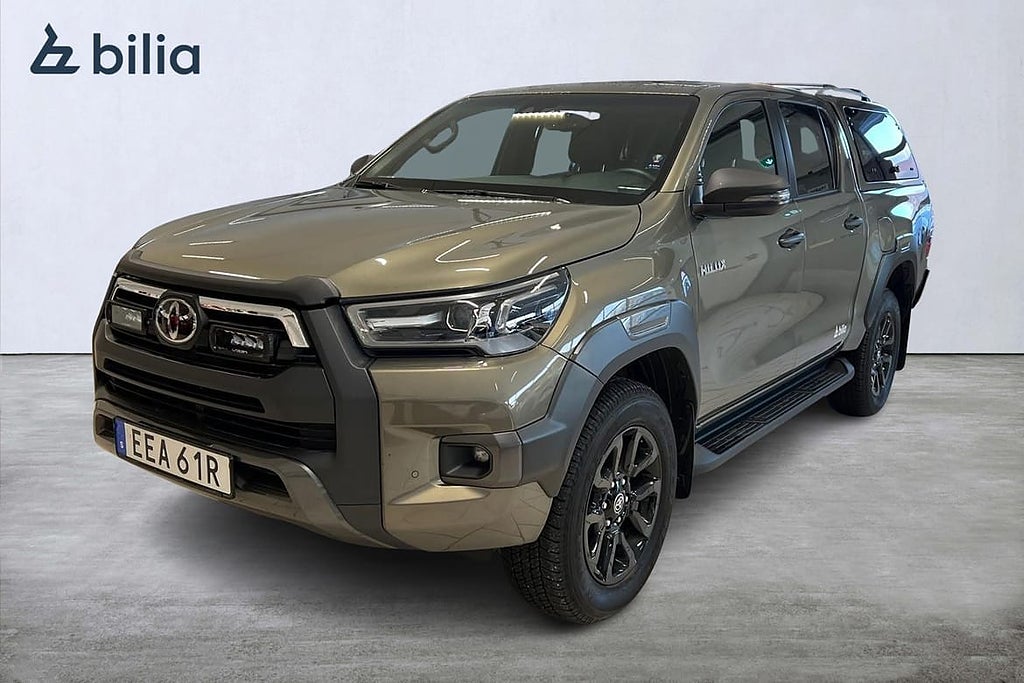 Toyota Hilux Dubbelhytt D-Cab 2,8 MHEV 4WD Invincible Komfortpaket Kåpa Extra