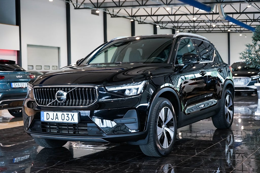 Volvo XC40 Recharge T4 DCT Core Bright Blis Kamera Carplay 