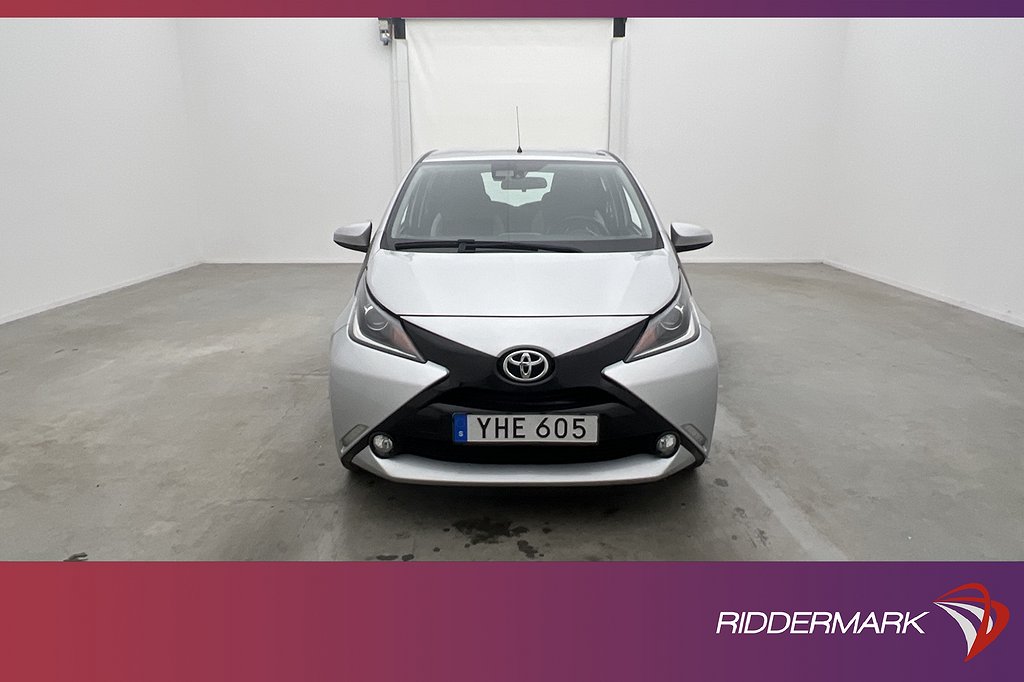 Toyota Aygo 1.0 69hk X-PLAY Touch Kamera Farthållare Välserv