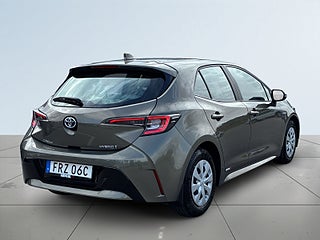 Toyota Corolla Hybrid e-CVT Låg Skatt/Adaptiv Fart/MoK/Kamera/SoV-Däck – bild 6