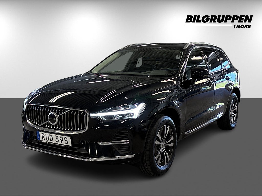 Volvo XC60 Recharge T6 AWD Core (Vinterhjul, Pano)