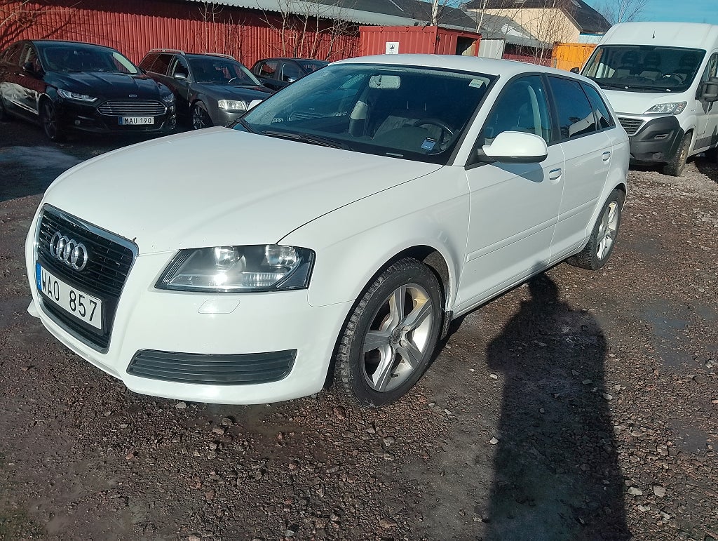 Audi A3 Sportback 1.6 TDI S Tronic Attraction, Comfort Euro 5