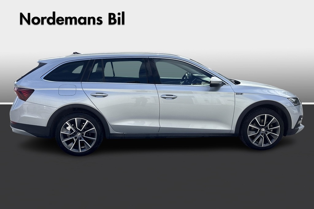 Skoda Octavia 2023, bild 4/10