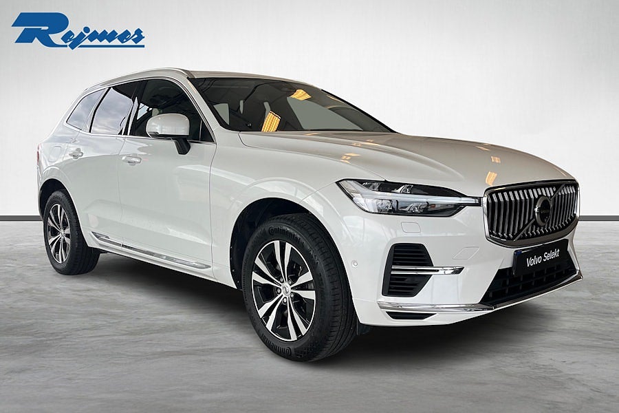 Volvo XC60 Recharge T6 II Core Edition/Drag/360-kam/Panorama