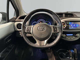 Toyota Yaris Hybrid e-CVT Style Mvärm Kamera Kamkedja SoV