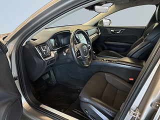 Volvo V60 D4 AWDGeartronic Momentum Adv VOC/S&V-Hjul/ Drag/Dvärm – bild 7