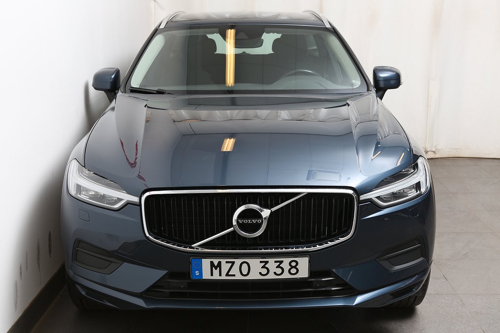 Volvo XC60 D4 190hk Momentum SE Teknik Drag Kamera Navi VOC 2019