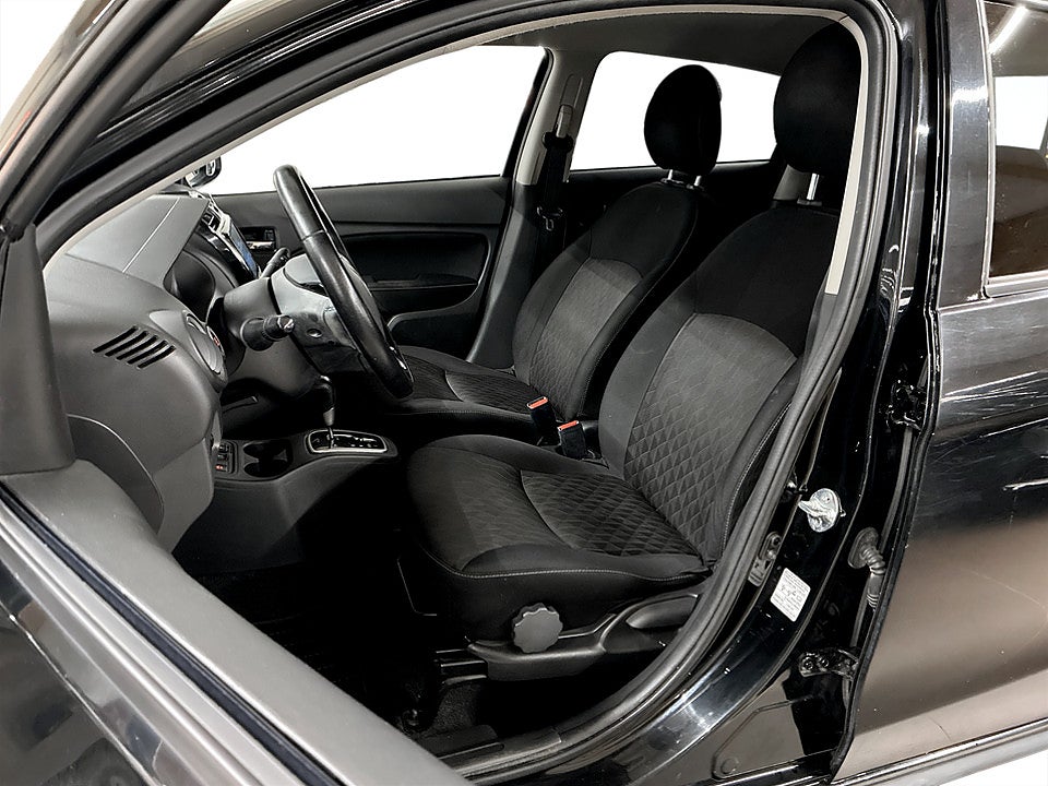 Bild på Mitsubishi Space Star Comfort 1,2 CVT 80hk Aut CARPLAY FARTHÅLLARE